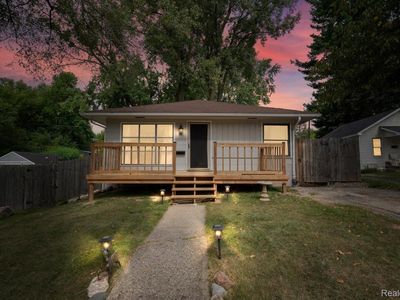 112 W Strathmore Ave, Pontiac, MI, 48340