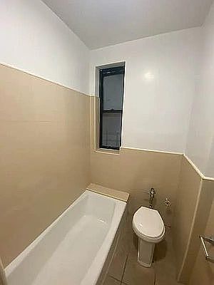 4th image of 517 W 212th St #D