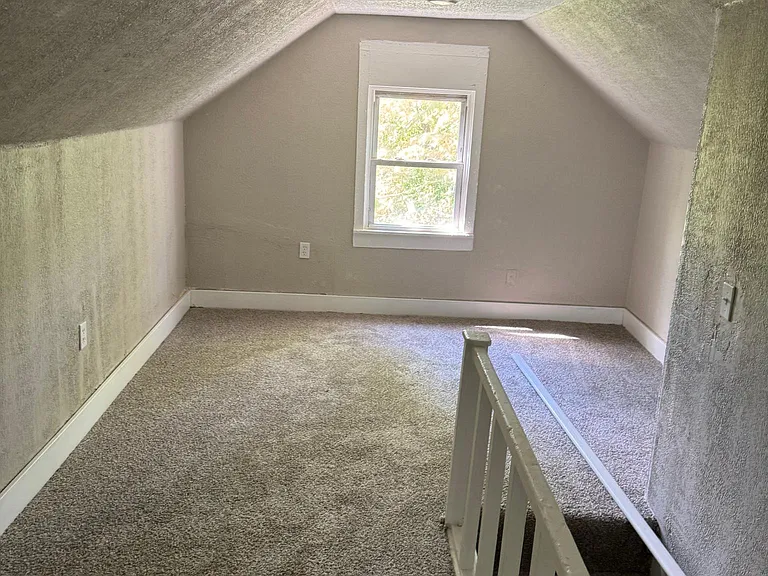 4500 Eichelberger Ave — Photo 7