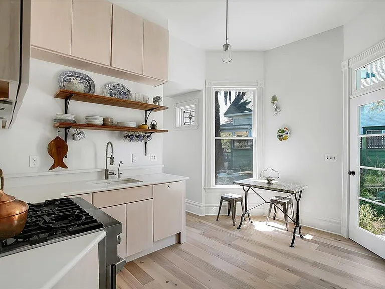 1316 Bath St — Photo 20