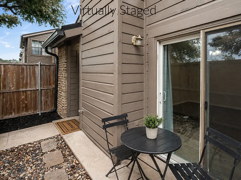 333 Melrose Dr #22D — Photo 8