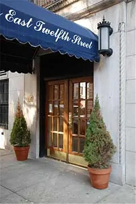 Rented by Buchbinder & Warren | media 25