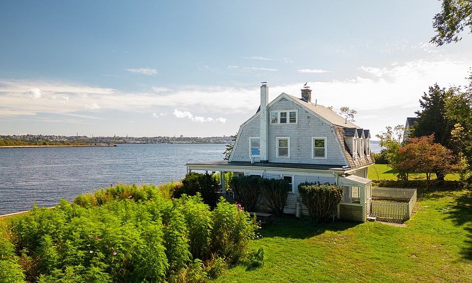 1366 Gardners Neck Rd, Swansea, MA 02777 Zillow