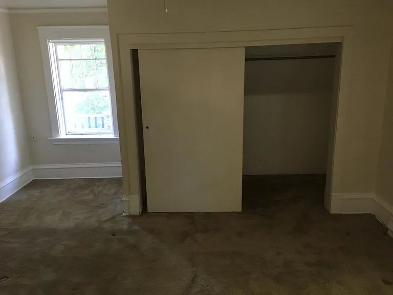 1401 N Lindeke St — Photo 6