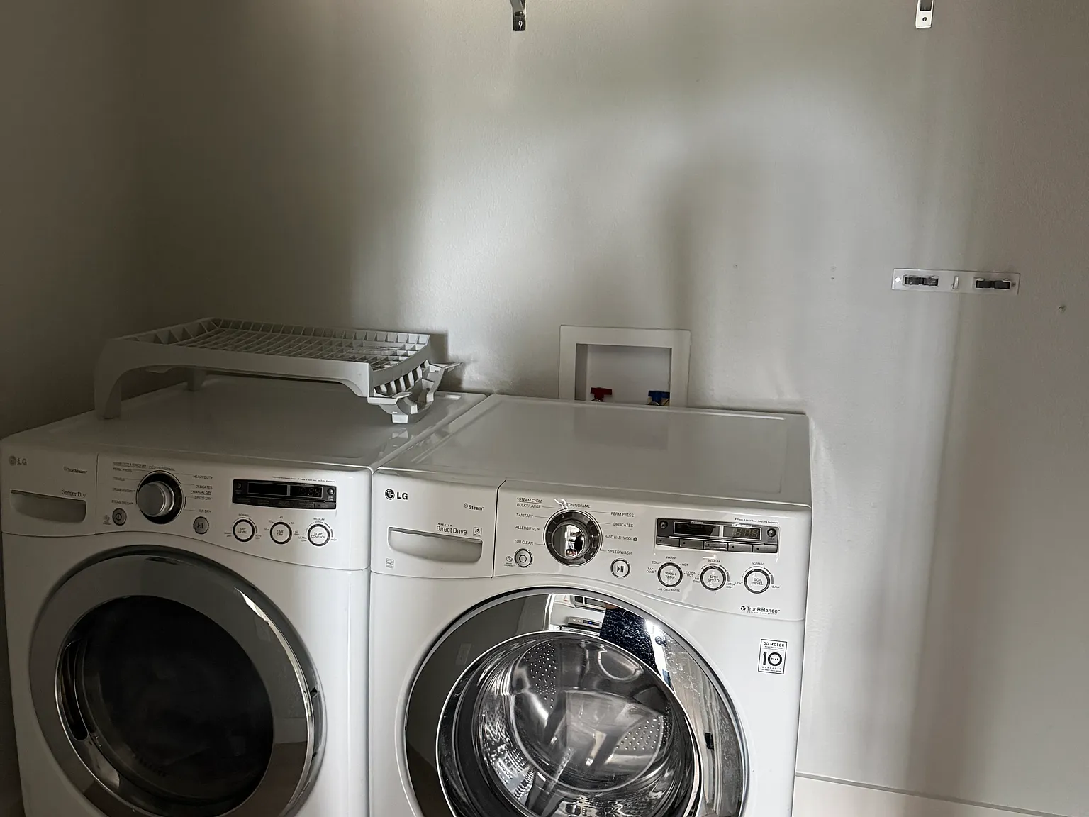 2 bed, 1200 sqft, $2,200 — Photo 3
