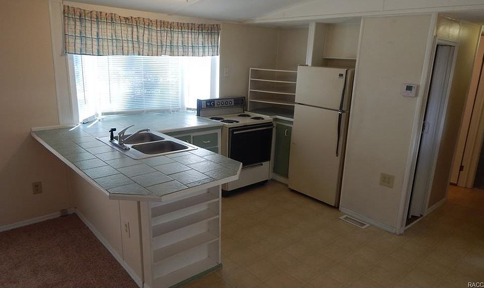 1st image of 8200 W Fairoak Ct