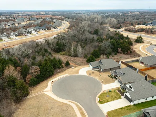 5233 Riverrun Ct, Arcadia, OK 73007