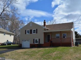 21 Summer Ave, Burlington, NJ 08016