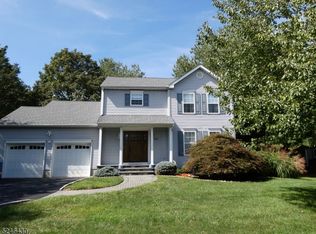 23 Angel Pl, Somerset, NJ 08873