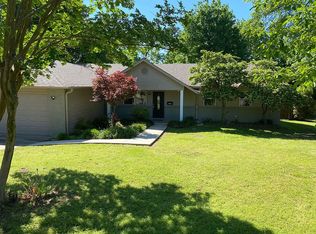 10601 Yosemite Valley Dr, Little Rock, AR 72212