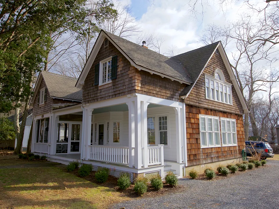 26 Winthrop Rd