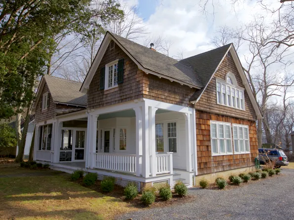 https://photos.zillowstatic.com/fp/583a3db5439116374901f5ff861c2ed0-p_e.webp
