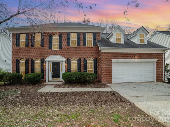 6654 Kingbird Ct, Charlotte, NC 28215
