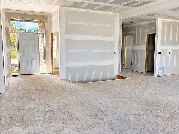 2nd image of 34823 Cardinal Ln