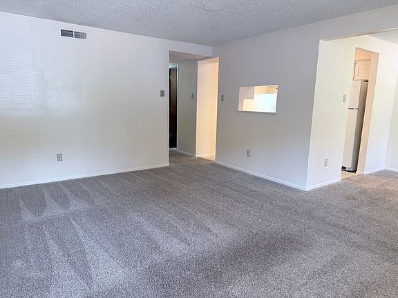 2nd image of 132 El Paso Blvd APT C
