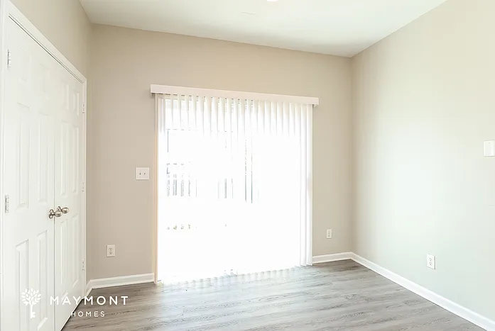 1227 Joannas Ct — Photo 7