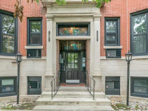 810 W George St APT 1, Chicago, IL 60657