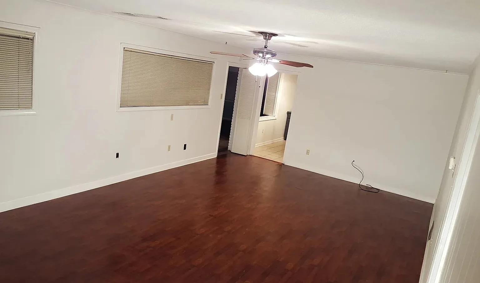 3 bed, 1997 sqft, $1,595 — Photo 2