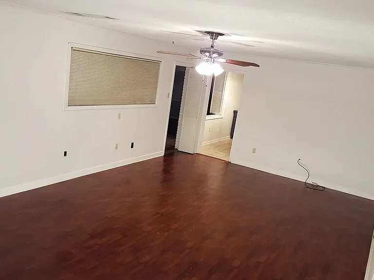 6248 Brightwood Dr — Photo 2
