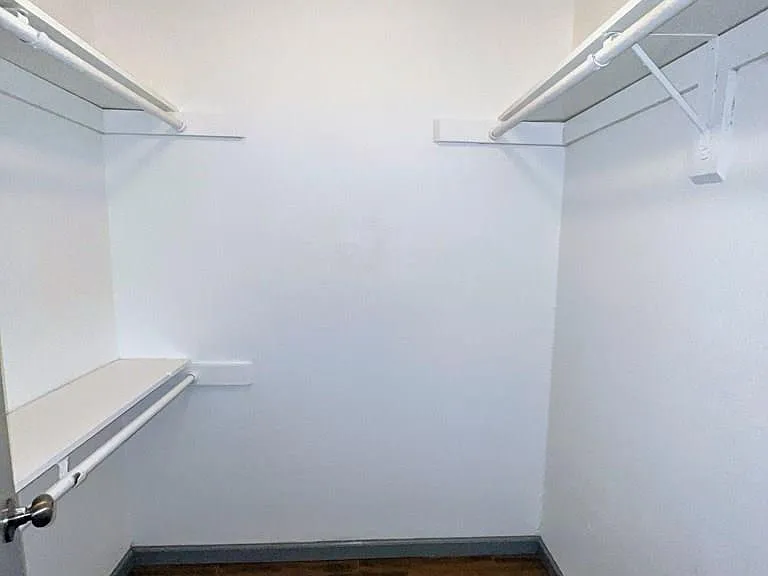 2906 Treasure Hills Blvd #C — Photo 8