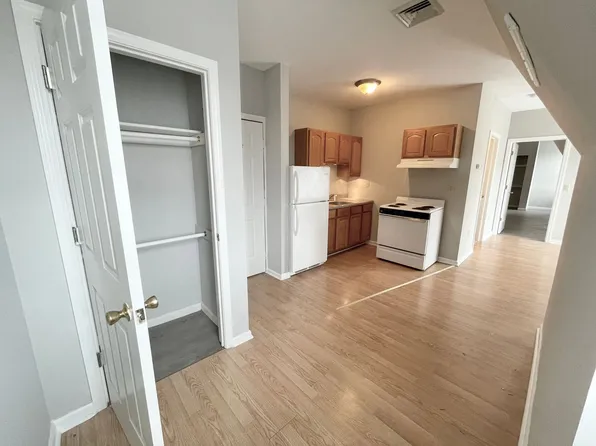 Lafayette Place, 1718-34 E Lafayette Pl #1728-05, Milwaukee, WI 53202