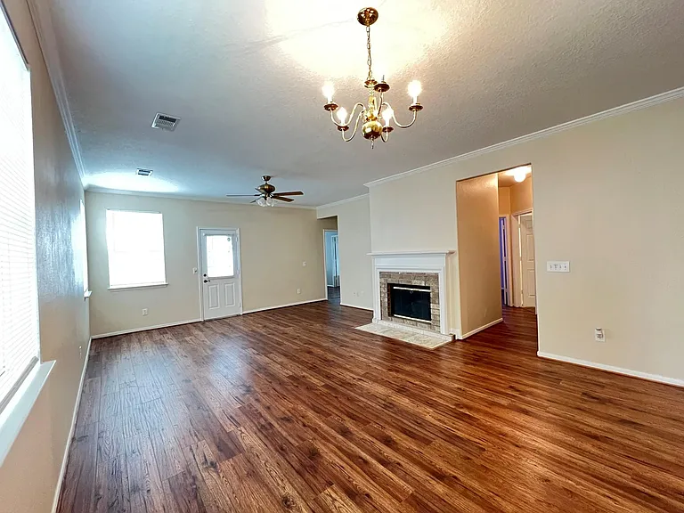 2910 Blue Dawn Dr — Photo 15