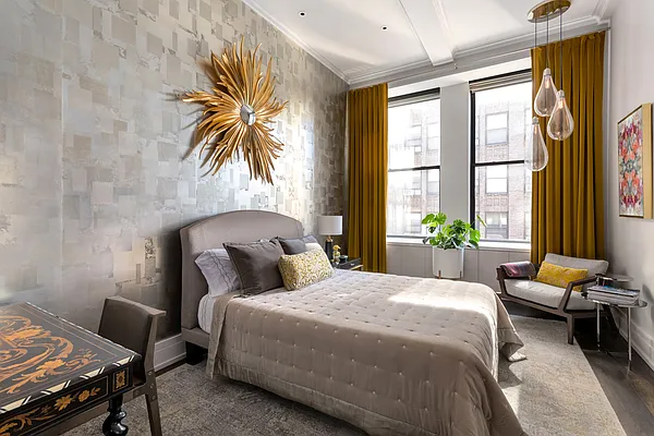 Sold by Douglas Elliman | media 21