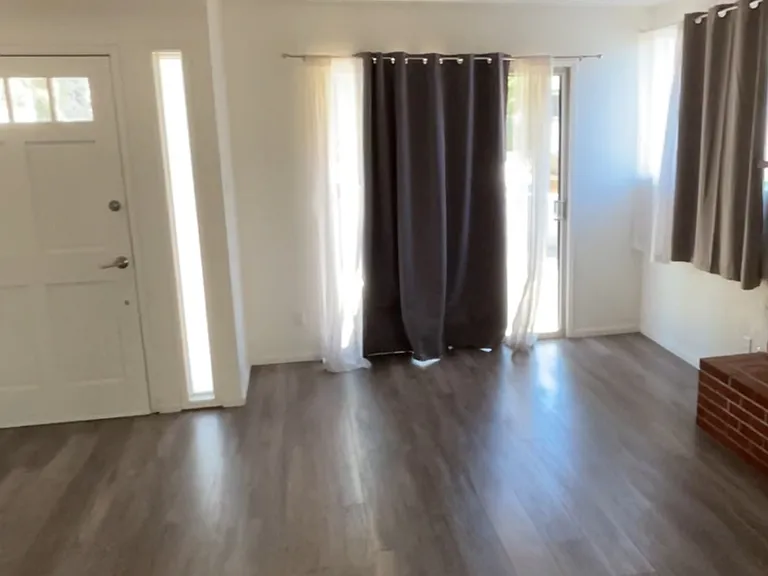 916 S Joy St — Photo 2