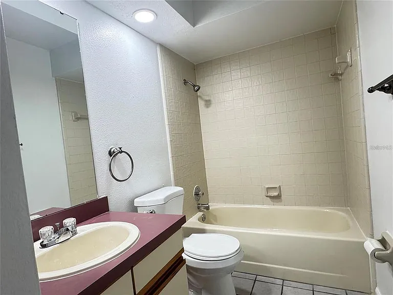 497 Club Dr — Photo 8
