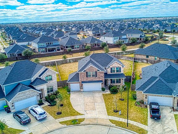 5th image of 8106 Royal Palm Ct