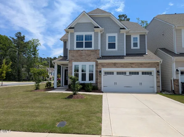 101 Faxton Way, Holly Springs, NC 27540