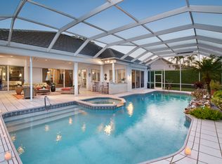 709 Hollybriar Ln, Naples, FL 34108