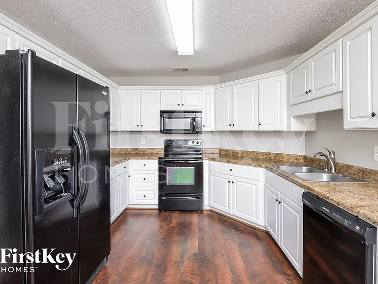 1186 King Arthur Ct — Photo 7