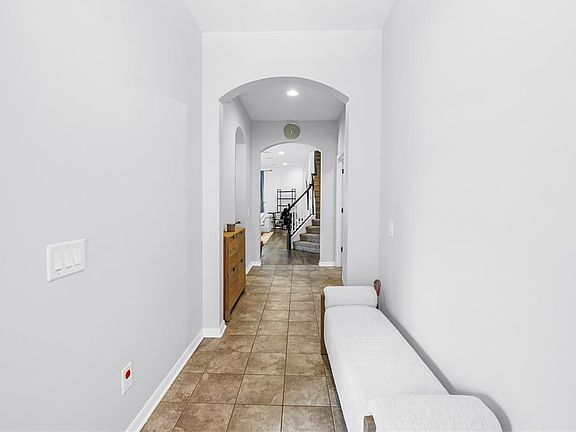 3rd image of 7717 TANGLE BROOK BOULEVARD