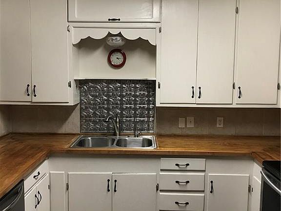 4th image of 3828 Linkcrest Dr W