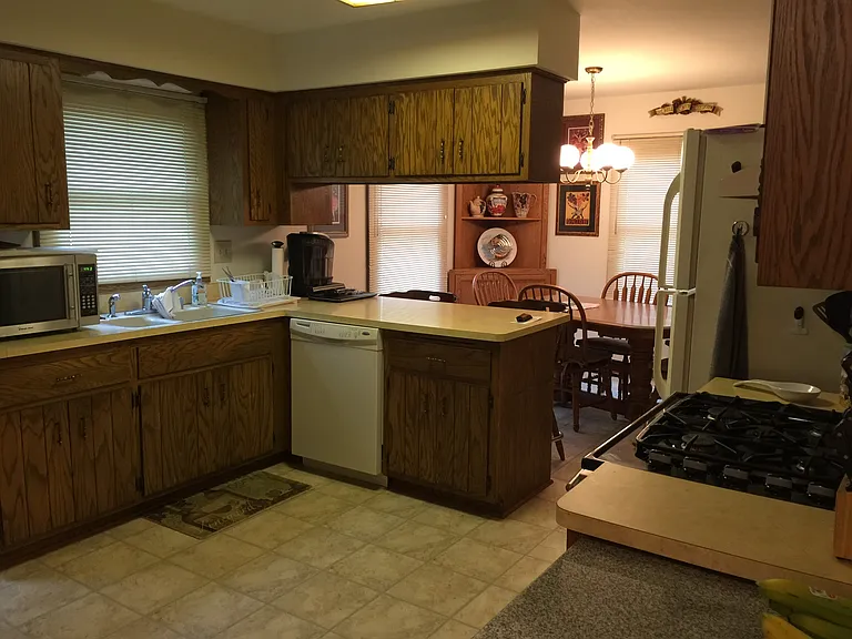 4275 W Alvina Ave — Photo 3