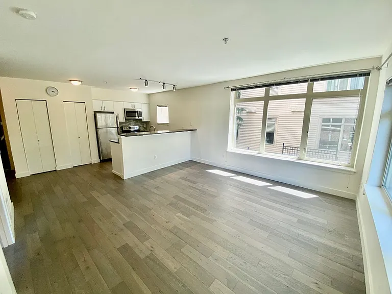 1620 Belmont Ave #221 — Photo 12