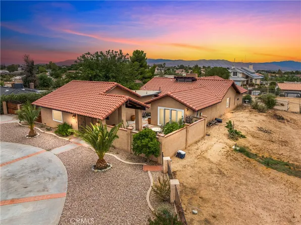 19391 Seneca Rd, Apple Valley, CA 92307