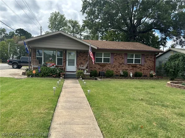 1922 Utica St, Fort Smith, AR 72901