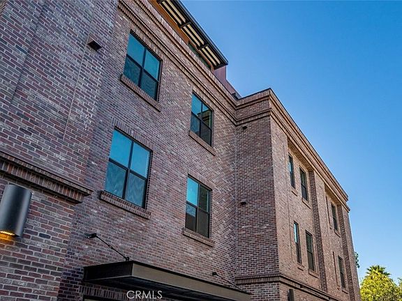 2nd image of 581 Higuera St #202
