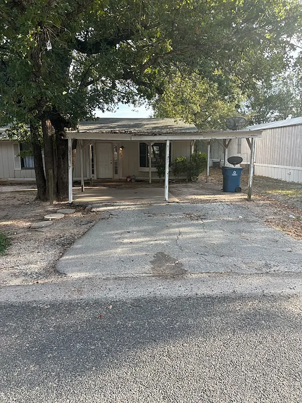 2 bed, 1.5 bath, 960 sqft, $1,195 — Photo 1