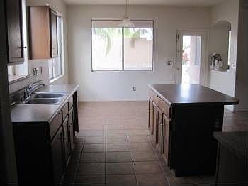 3rd image of 206 E Clairidge Dr