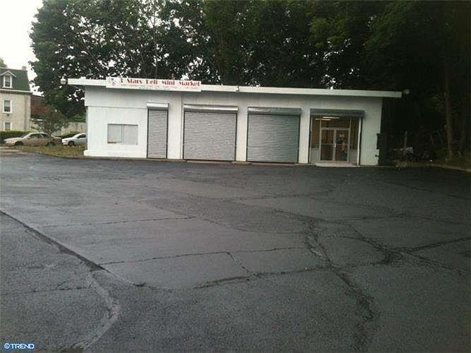 2nd image of 6141 Chew Ave