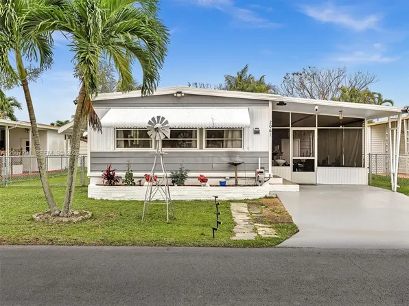 2061 SW 83rd Ave, Fort Lauderdale, FL 33324