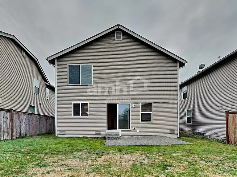 9523 187th St E — Photo 21