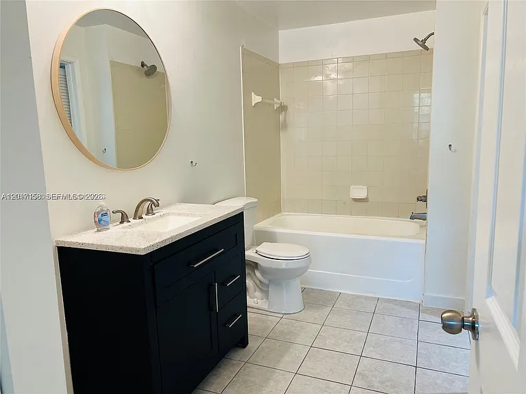 1900 Van Buren St #111B — Photo 17