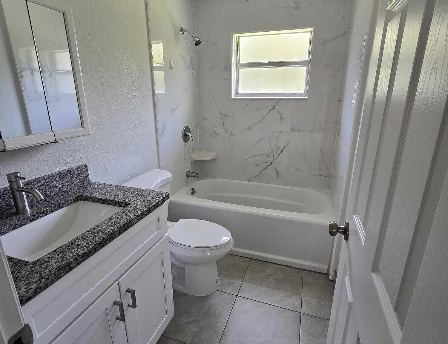 2 bed, 1.0 bath, 880 sqft, $1,500 — Photo 4