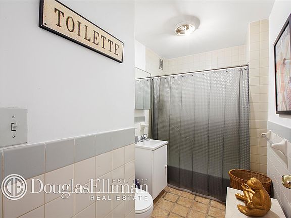 4th image of 17 E 131st St APT 2B