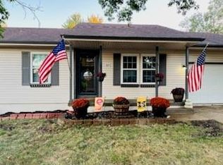 301 NE 5th St, Oak Grove, MO 64075
