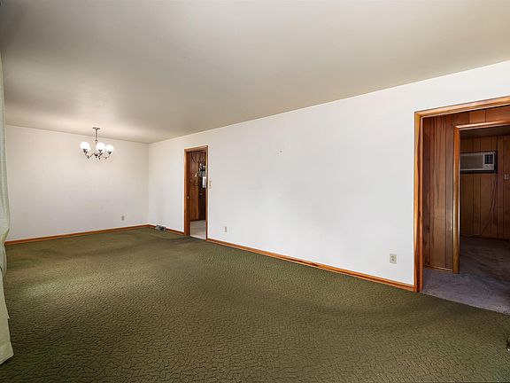 5th image of 3003 Crestlane Dr